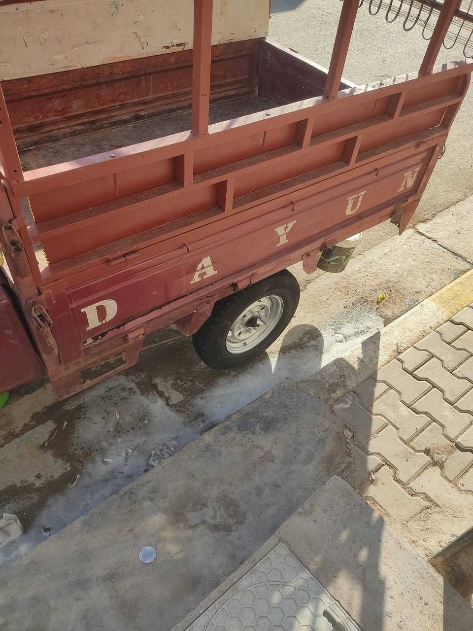 ستوته دايون موديل 2017 اوراق كامله ستوته كامله محجر ابو الباب جامه اماميه مسجل نيسان مع سمعاته كامله مكمله شغاله هندر واحد مكينه موديل 2022 بيهاا بس راجز السلف تسوي وبيهاا خيط بخار قليل بس تريك للببصره تطلع بيهاا سعر مليون وبيها مجال للطيبين للاستفسار خاص موجود وتصال عل الرقم ***********
