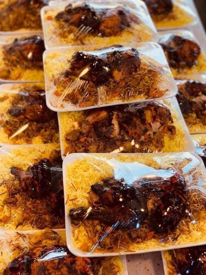 #بسم_الله_الرحمن_الرحيم

#متواجدين_من_الساعة7صباحا_الى_9مساء

يوجد لدينا #مندي_دجاج🍗🍗🍗
درجه اولى طعم يخبل😃 

تمن مرق بنواعها مع خبز ومقبلات 😋😋😋 اكل بيت فول طعم ونظافه
سعر النفر 3 الف 

يوجد #دجاج_شوي مع برياني ومقبلات 🐔🐔🐔
دجاج هش حلقوم😲😯 

يوجد لدينا اطيب لفات 🌭🌮🌭🥪😋😋 
كص دجاج 1000دينار درجه اولى 
 
طعم ونظافه 🤫فول

العنوان:باشاكوبري مقابل بنزين خانه الحكوميه 
الهاتف:*********** للطلب الاتصال عل الرقم التالي
يوجد خدمة توصيل
