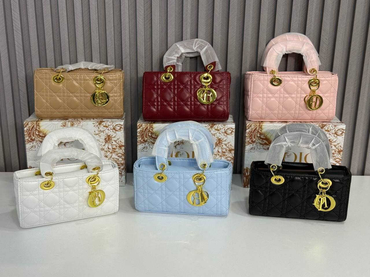 اخر قطع للبيع عليهن تخفيض للحجز واتس ***********
