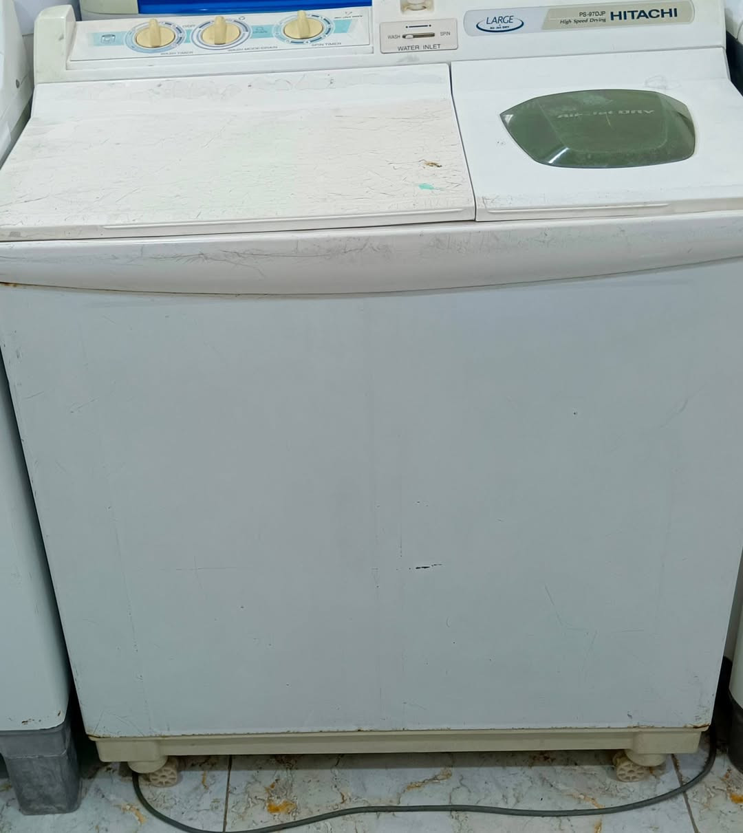 يالله اللهم صلي على محمد وآل محمد
_غساله فول اوتماتيك ١٩كيلو استعمال قليل جديدة 
_غسالات هيتاشي ياباني وبقيه الشركات 
_غسالات اطفال توشيبا بلكارتون 
 وصورة تشهد كدامكم هيه تحجي نضافه 

 _للاستفسار /مراسله خاص او اتصال على الرقم
الرقم/***********
