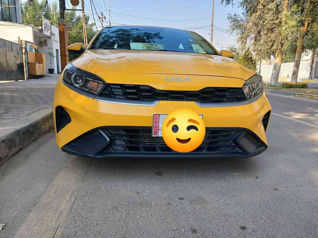 السلام عليكم ورحمه الله
كيا فورتي ٢٠٢٣
نص فول 
سياره جاهزه 
بيها منظومه غاز 
مدوشمه وجاهزه 
السياره وارد أمريكي 
صور الحادث كدامكم موجوده
السعر ب ١٥٨$وبيها مجال 
مكاني بغداد 
***********
