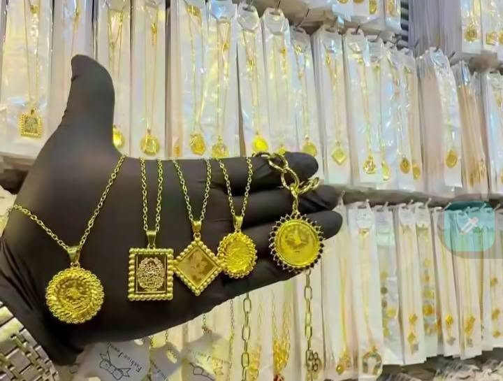 تتوفر مجموعه اكسسوارات برازيلي طلاء ثابت نسائي واطفال اسعار مناسبه جدا


**إذا كنت صاحب هذا الإعلان وتريد حذفه لأي سبب، رجاءا أرسل رسالة إلى الدعم الفني**