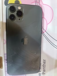 ايفون ١١ برو • الظهر مكسور • بطاريه ٧١