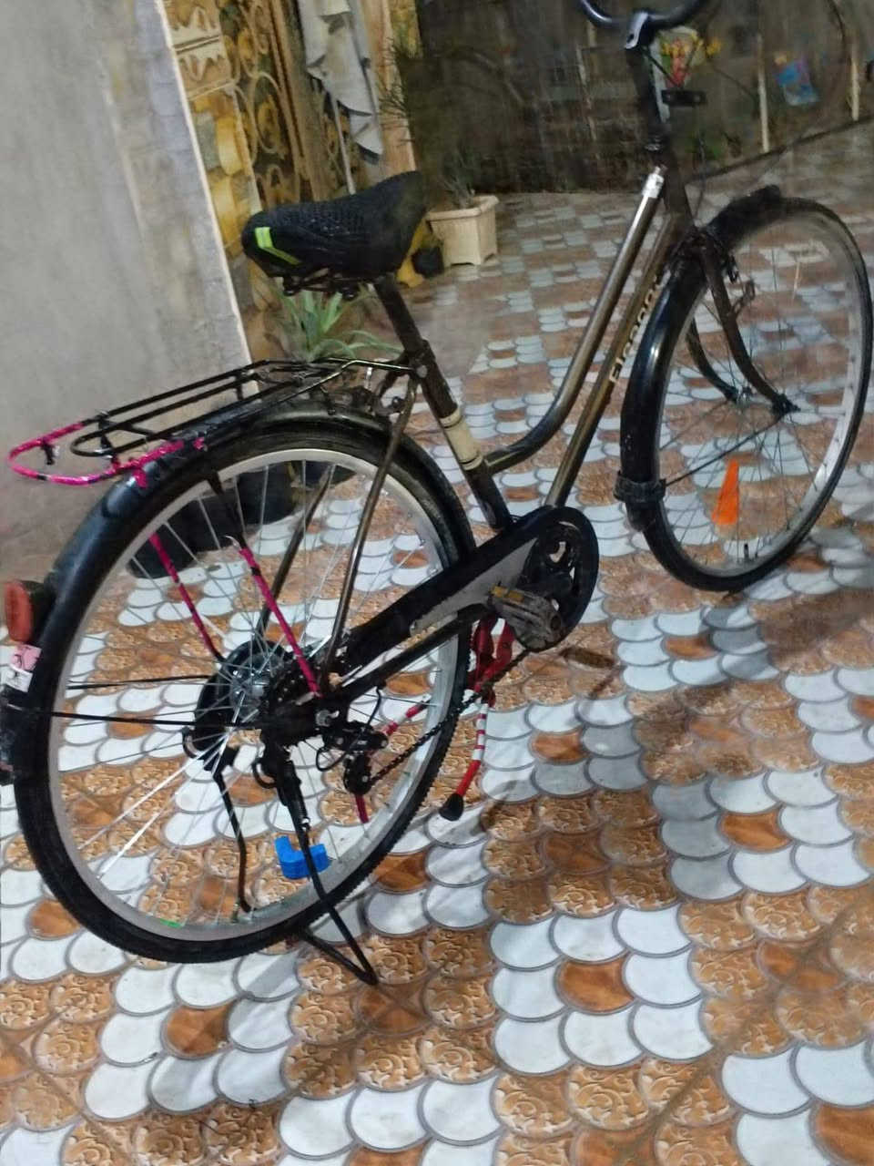 السلام عليكم بايسكل البيع السعر 95الف  بي مجال  لريد يتواصل عاه هذه الرقم***********
