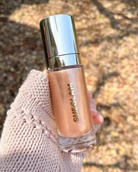 ‏SHEGLAM BODY HIGHLIGHTER اضاء جسم من شيكلام 😍 رهيب هل منتج يخلي الجسم...