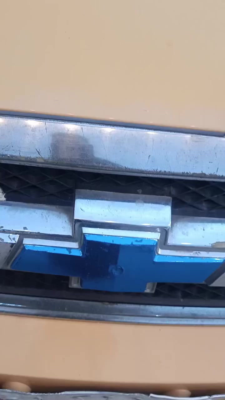 السلام عليكم افيو للبيع 10خليجي مكفوله من الضربه جاهز كير ومحرك وحداديه جدد وتخم تاير وكهربيات كله جاهزه ماببه اي نقص مصفره هيه السعر50عليه غرامه 500الف ينزلن من السعر المكان الدوانيه غماس للستفسار علا الرقم ***********واتساب
