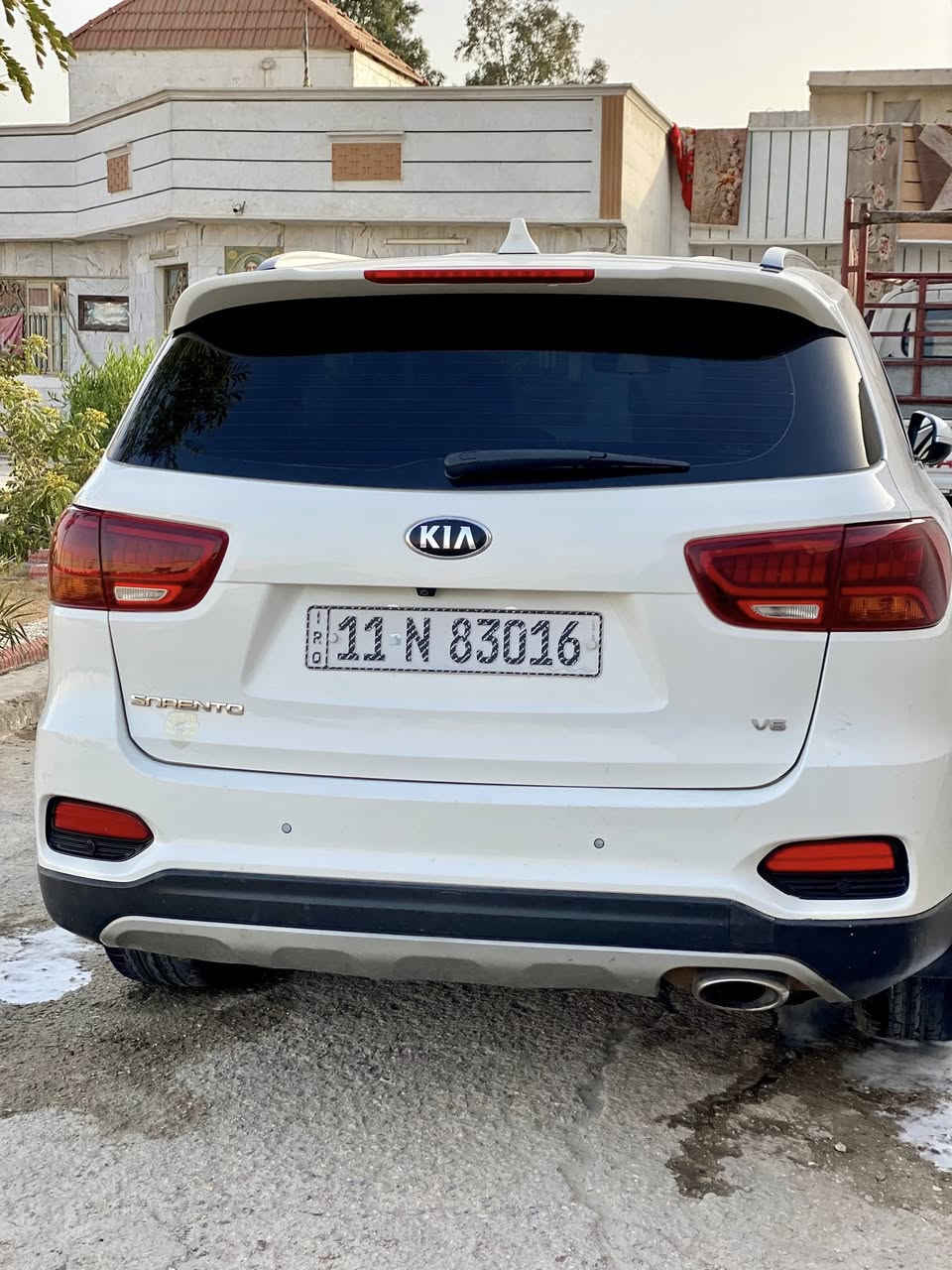 سلام عليكم  للبيع سورنتو خليجي موديل (2020) مكينه مكفوله بيه بس البنيد مصبوغ الباقي كفاله رجأء لحد يخابرني ويكلي شبيه السونار ناشر 

السعر ( 220) (***********)
