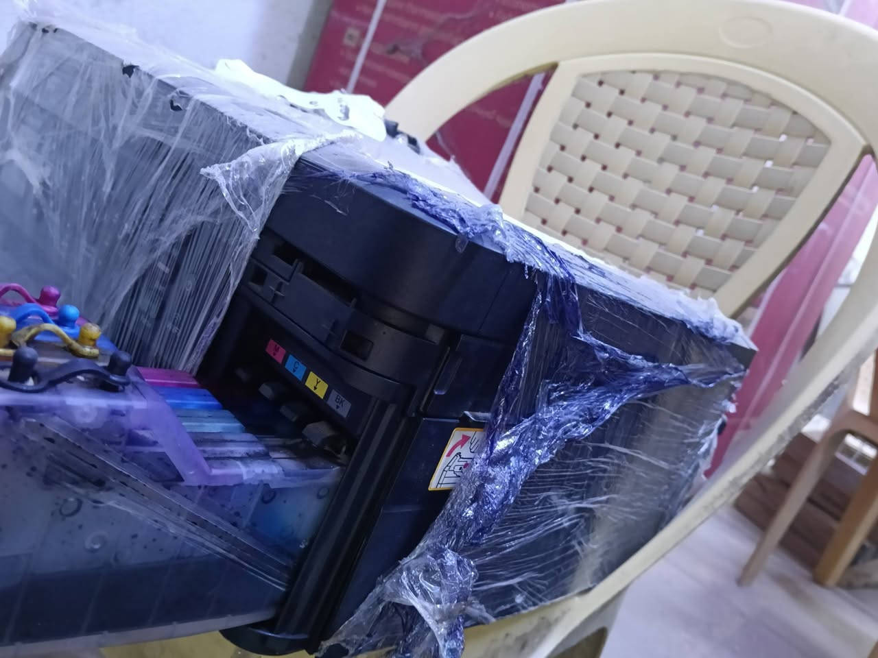 تم إعادة النشر بسبب الوعود الكاذبة 
هاي الطابعة تطلع بيهة علامة x على لونين والحبر شوية تبدة بسبب المندوب قيم بما يرضي الله


**إذا كنت صاحب هذا الإعلان وتريد حذفه لأي سبب، رجاءا أرسل رسالة إلى الدعم الفني**