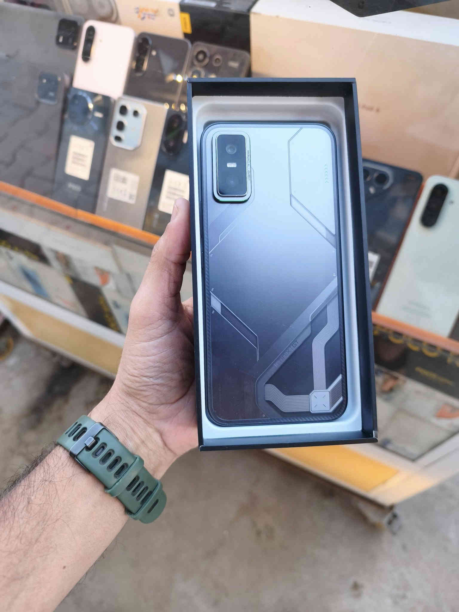 السلام عليكم 
اجهزه للبيع

1.شاومي 15تي برو ذاكره 512 السعر 700
2.شاومي باد 7 ذاكره 256 السعر 400 
3.شاومي باد 6 ذاكره 128 السعر 275
4.سامسونك اي 36 ذاكره 256 السعر 300
5.سامسونك اي 56 ذاكره 256 السعر 400
6.بوكو اف 7 برو ذاكره 512 السعر 550
7.بوكو اف 7 الذاكره 512 السعر 450
8.تكنو بوفا 7 الترا ذاكره 256 السعر 300
9.انفنكس جيتي 30 برو ذاكره 256 السعر 300
10.انفنكس نوت 50 برو ذاكره 256 السعر 250
11.هونر 400 برو ذاكره 512 السعر 675
عنوان بغداد الحسينيه رقم ***********
