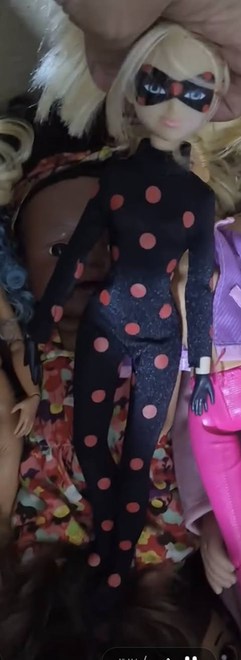 كارتون شلعه باربيات قطع مميزه وبيبيات سلكون واميرات دزني ولعابات مفاصل جمال ودلال وكياتهكلهن قطعه ١٠٠٠ مفرد كل قطعه وسعرها عددهن ٥٠ قطعه


**إذا كنت صاحب هذا الإعلان وتريد حذفه لأي سبب، رجاءا أرسل رسالة إلى الدعم الفني**