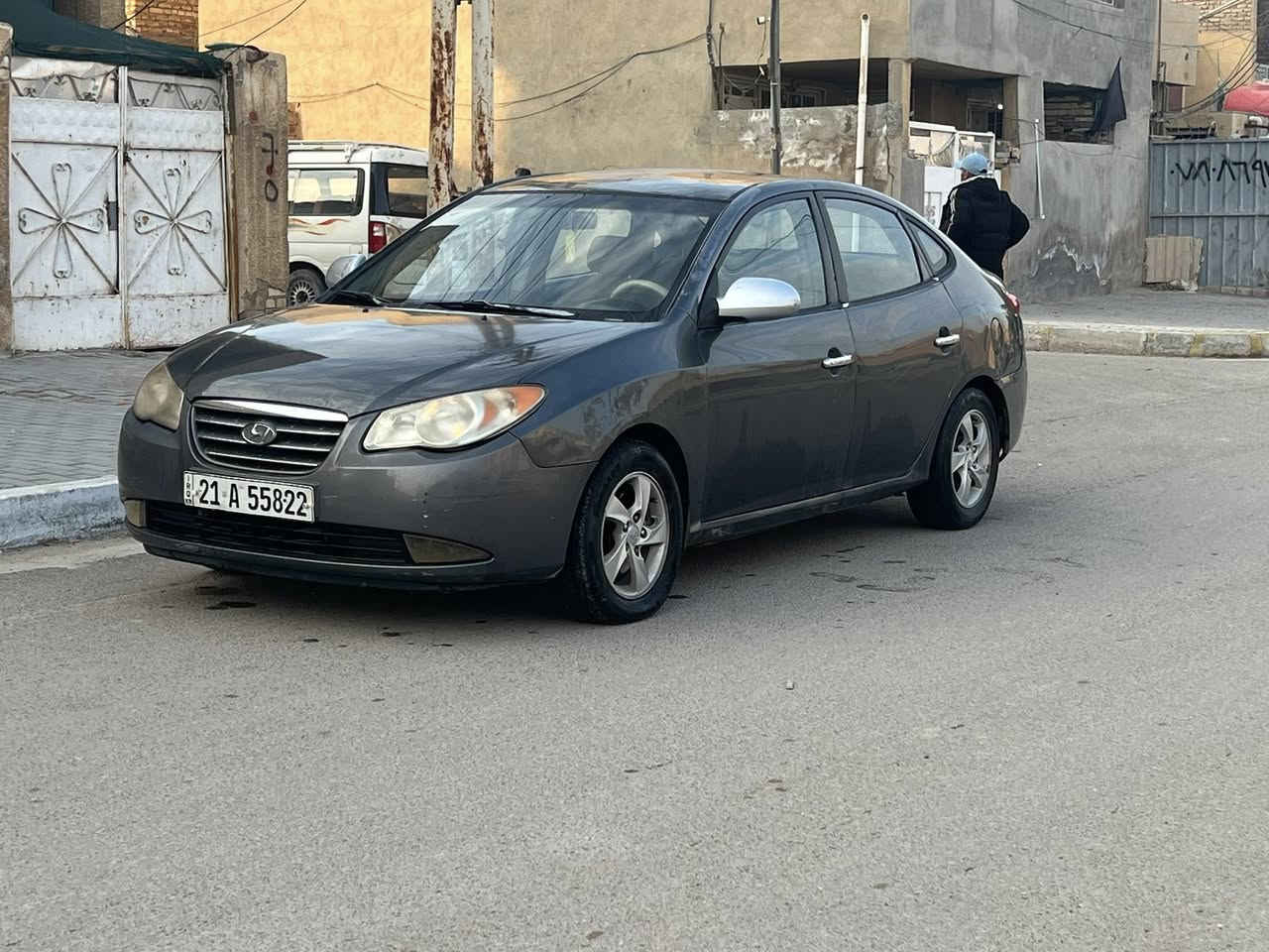 سلام عليكم الالنتره مديل ٢٠٠٩ رقم شمالي الجديد سنويه جديده تحويل ثاني يوم محرك ٢٠٠٠ تخم تاير صدر خلفي امامي كله جديد بيها طخه جاملغ خلفي ابيع صبغ حزام السياره شاشه كامره سنتر لوك جاهزه من كلشي السعر ٧٧ وبيها مجال مكاني بغداد الحسينيه الراشديه لاستفسار على ***********
