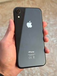 آيفون XR • ٦٤ جيجابايت • بطارية ٨٠٪