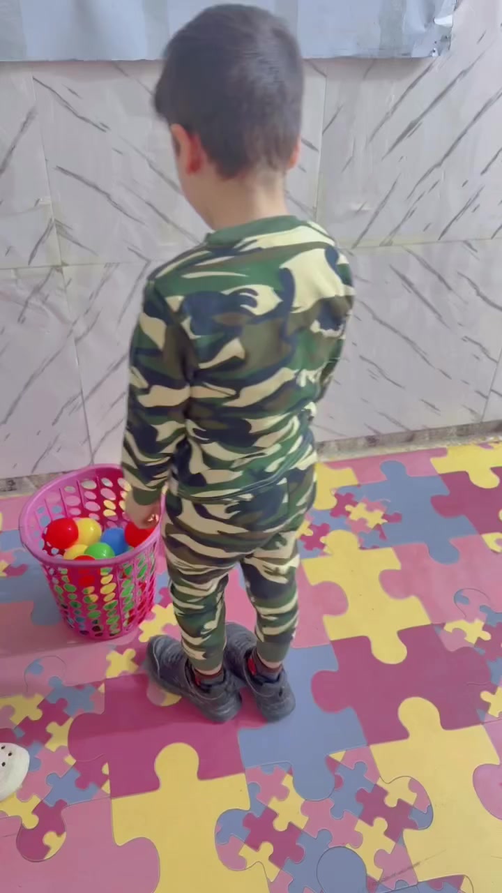 • اللون طاقة، والطاقة قرار داخلي.
 • مثل ما الألوان تمتزج، المشاعر همين تتكامل.
 • مو كل لون واضح… بعض الجمال يبان بالظل

للاستفسار المراسله خاص او على الارقام التاليه
***********
