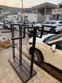 ستاند ملابس • مستخدم سنة