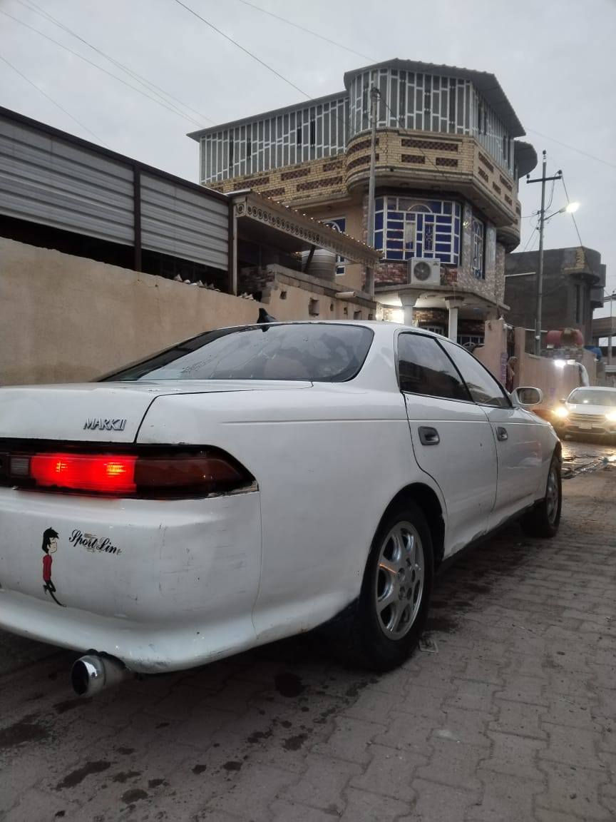 السلام عليكم سياره مارك للبيع علمن السياره كصه ونقل جثه السياره مكينه وكير خير من الله ابيع السياره بدون راعي وابيع السياره كوم حديد اكفل سرقه وعشاير السعر 22رقم الهاتف ***********
