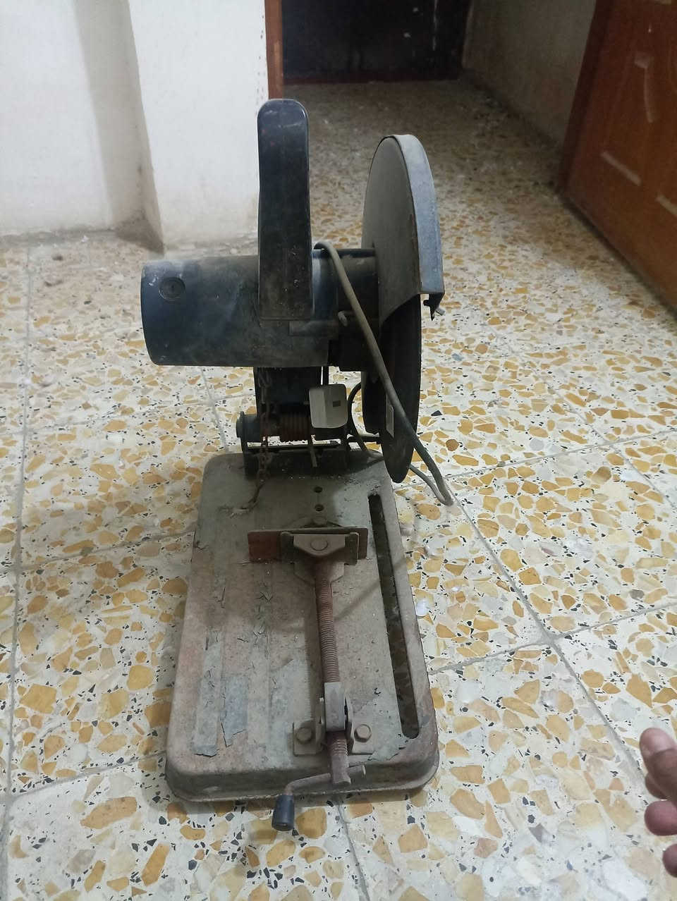 السلام عليكم كتر متاح نهايته ٥٠ رقم الهاتف ***********
