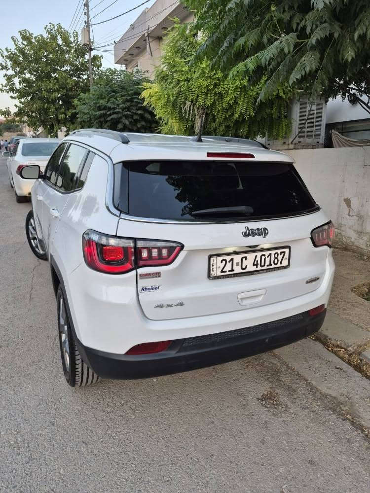 jeep compass 2023 latitude Luxury 4x4

فول مواسەفات تەنها سلاید نیە ژ.م (***********) مەکینە 2.0L تۆربۆ ، تەنها ٣٨ هەزار میل رۆشتووە،  پێش و دواوی کەپسە کامل ئێرباک بە شەرت هیچی نەتەقیوە تەنها یەک چەمەلەخ و دوو پەلە بۆیاخی هەیە بێ ناو ، گێڕ و مەکینە و هەموو گیانی بە شەرت،  بەسمە و شەغال ، رادار ٣٦٠ ، شاشە و کامێرا،  کوشن جلد و کارەبا و هیتەر ، سوکان هیتەر دەبل ئەکسل ، بلاجیکتۆر، بڕێک بەسمە ، تەبرید مەرکەزی.  سەنەوی تا ٢٠٢٨ تازەیە بە ناوی خۆمەوەیە نرخ ١٤٩ وەرەقە و کەمێک مەجال. تێبینی ڕەسمی سۆنەرم داناوە
 (3c4njdfn2pt508075) السليمانية, العراق
