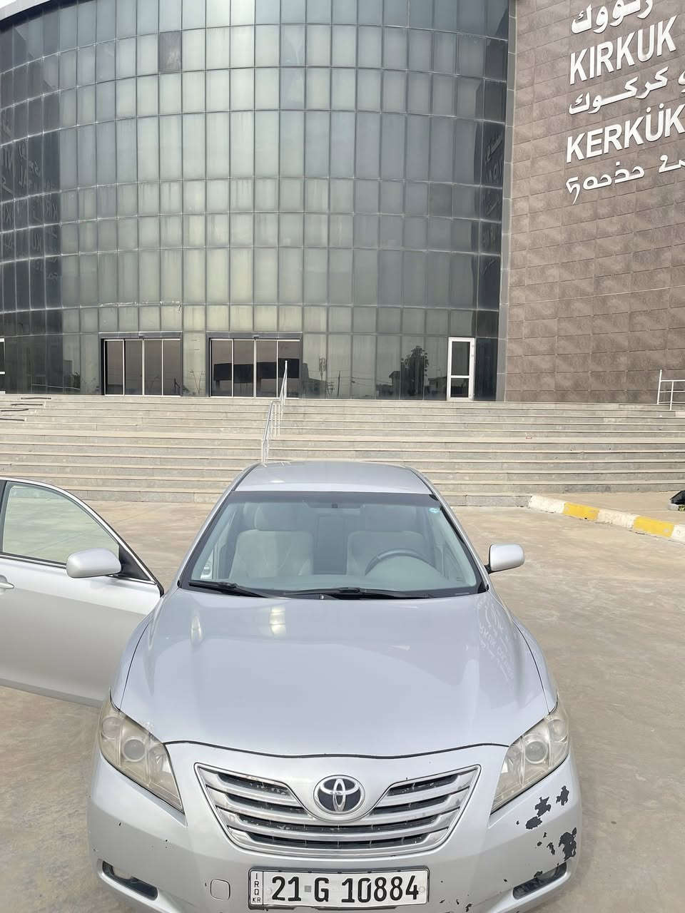 سلام عليكم كامري للبيع موديل 2007 كندي سياره بدون صبغ فقط بيها 3 مكانات بارد سياره نضيفة وجاهزة سياره مال بيت 
تايرات جديد ويالاتها جديده باتري جديد حدادية جديده  سيارة بدون نقص وجاهزة بيها كوبون بنزين سنوية جديدة لحد 2028 نهايتها سيارة بسمنة تحويل مباشر 
سعر :118💵
مكان السياره كركوك 
***********
