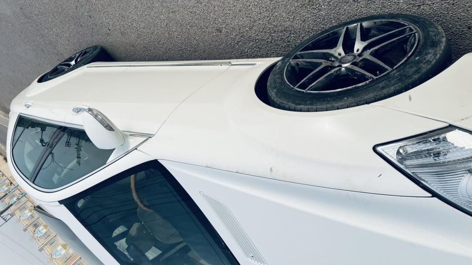 ادوات ادوات 
سيارة مارسيدس S 350  للبيع او مراوس ب اصولي 
السيارة فوووووول 1/1 
السياره جديدة كلش وكفاله من الكص ومكينه وكير وعشائر وسرقة 
تروح تسجل بوجهك 
السعر اكتب اي تعليق 
او التواصل 
***********
