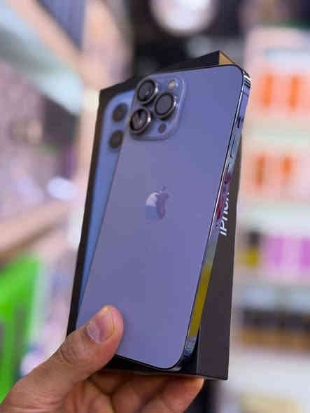 ايفون 13 برو ماكس نضيف جدأ ذاكرته 512 نموذج m مستبدل شاشه اصليه فيس ايدي شغال بطاريته 90% وشريحه الاتصال بيه مشكله السعر ٣٢٥ الف نهايته قفل من الاخير مكاني بغداد شهداء البياع  ***********
