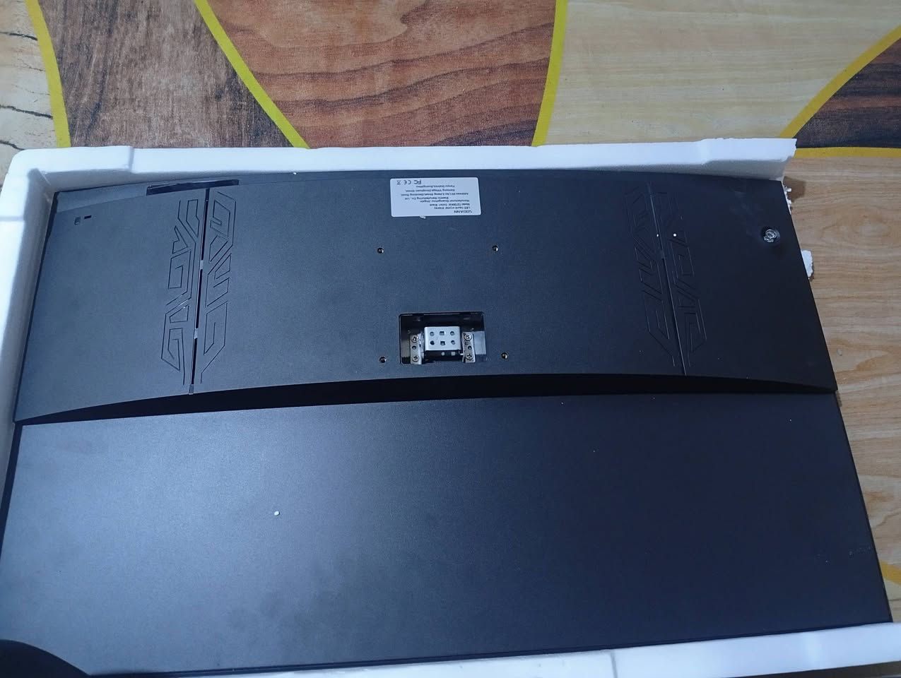 شاشه 2k كيرف تشغل 2k 165 هيرتز طبعاً نفسا ما تشوفو مضروبه ابيعه على ظربته عاطل وتحتوي على rgb.بل خلف
شاشه جديده الله شاهد عليه بل كارتون لزكه بعده موجوده بس بل شحن انضربت طبعاً اعرف سعره جدا غالي لين كيرف و,2k. اطوني بيه سعر متوفر توصيل *********** واتساب شريحه
