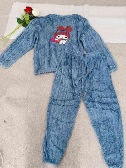 قات تراكسوت كجان بو فروشتن 
نرخي دانه ي 7 هه زار دينار 
هه ركه سيك ويستي به يوندي بكات ***********
50 كيلو تا 80 كيلو ده بيت
