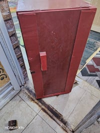 لوكر خشب • متر وربع ارتفاع • ميسان