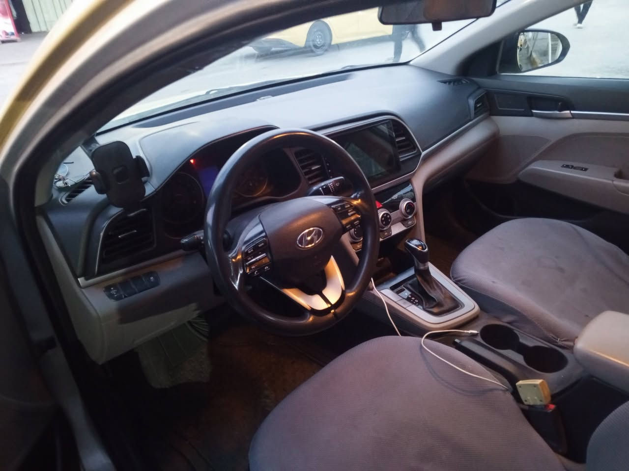 الانتره 19 رقم كربلاء بسمنه تحويل مصفره هيئه ومرور حادثها موضح بالصوره فقط باب مبدل خطها كربلاء بغداد مكينه لاتبخير ولاتنقيص كير اي تي تبريد منضومه كامله جديده منضومه زنون تخم تاير شاشه تاب السعر 130 وبيها مجال المكان كربلاء ***********
