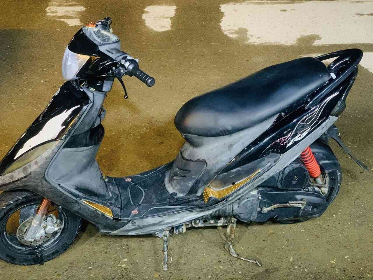 دراجه ماكس عدله للبيع الدراجه ممفتوحه مكفوله بلاديه كلشي بيها بلادي نقوصاتها (راجز مال سلف لان تشتغل هندر )صالنصه رياضيه دبلات رياضي قبق فلاوين رياضي قبق عنبار رياضي مكاني الامين الثانيه سعر 650 وبيها مجال قليل 
***********
