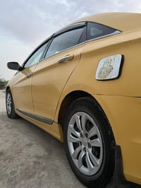 سوناته 2011  ب65 وبيها مجال 07861313767