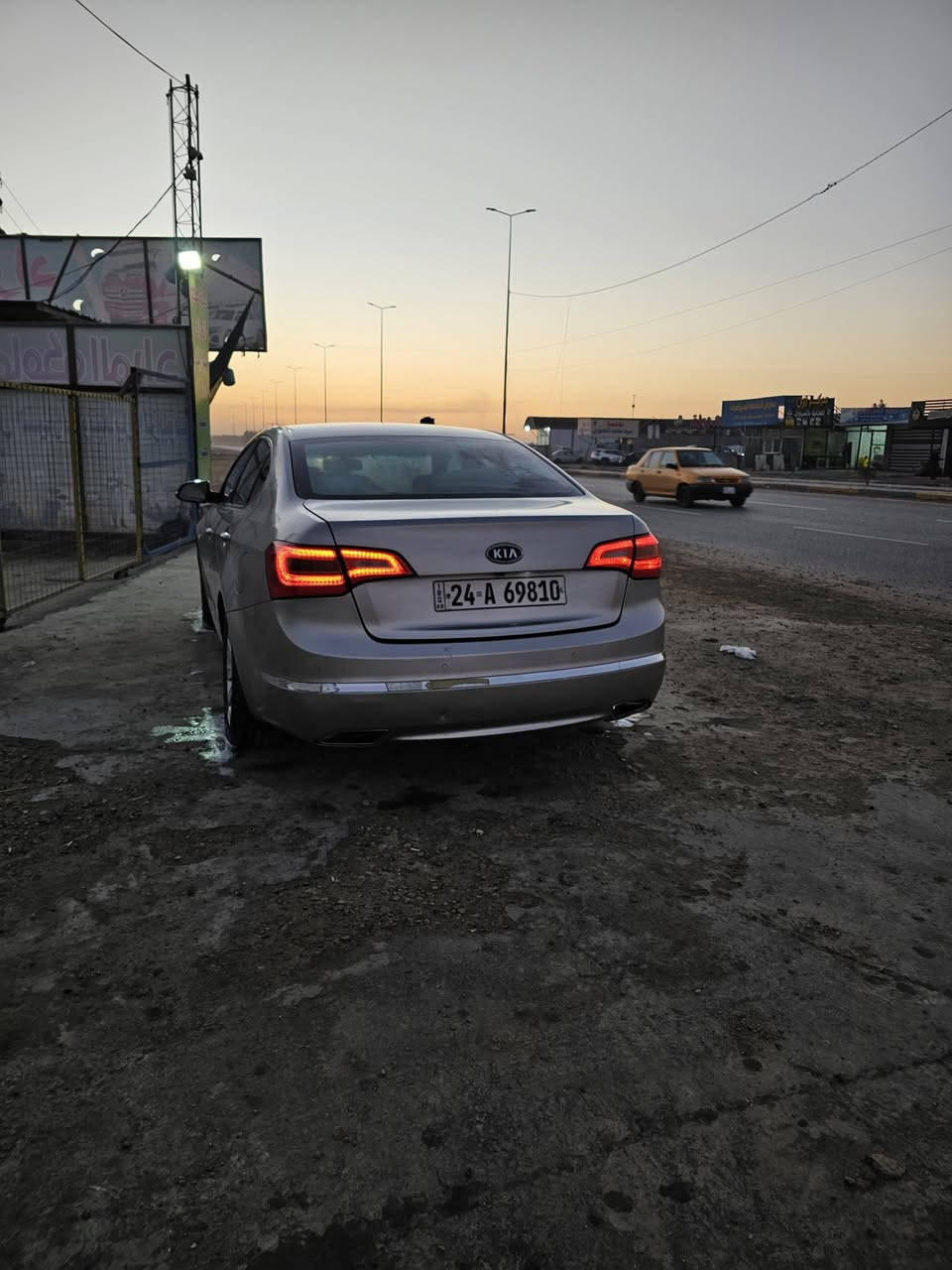 السلام عليكم كاتنزاء 2011سياره خليجي كير محرك خير من الله سياره كفاله عامه ماعده جاملغ شخط ورشيته بدون فتح بدون تبديل وبنيد بي جراد قليل سياره حلوه ومال جناي فول موصفات ماعده لفتحه سياره جدن حلوه بالعافيه عل ياخذه شراي تصل***********
