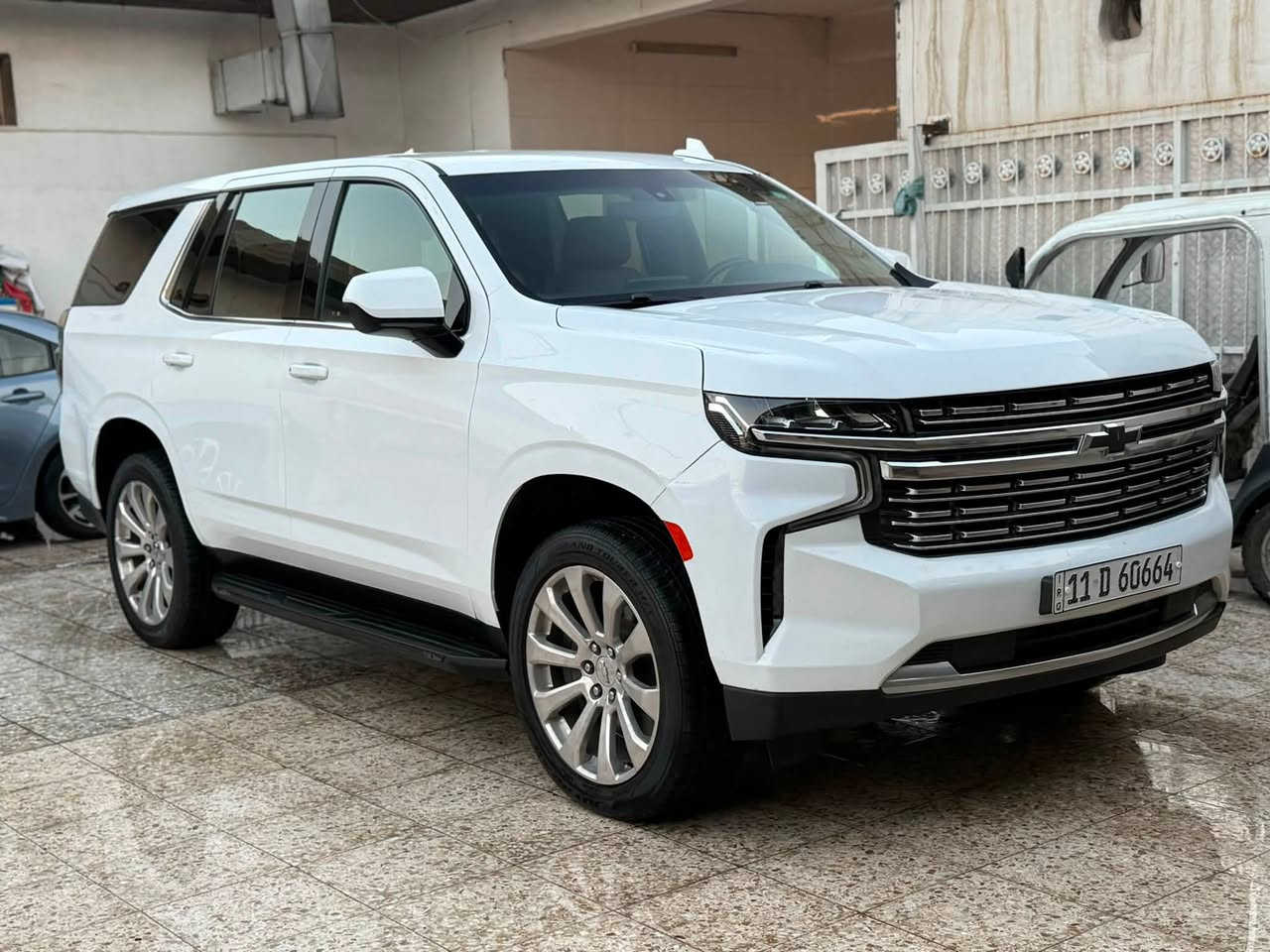 السلام عليكم تاهو 2022  بيع فقط سعرها 325 ورقة رقم بغداد بسمي هزه وسنويه محرك 5300 بيه بنيد معه جاملغ بدون دواخل سيارة جديدة وجاهزة محرك كير مكفولات صدر امامي خلفي جديد تخم تاير جديد ماشية 72 للاستفسار *********** السعر 325 ورقة مكان بغداد
