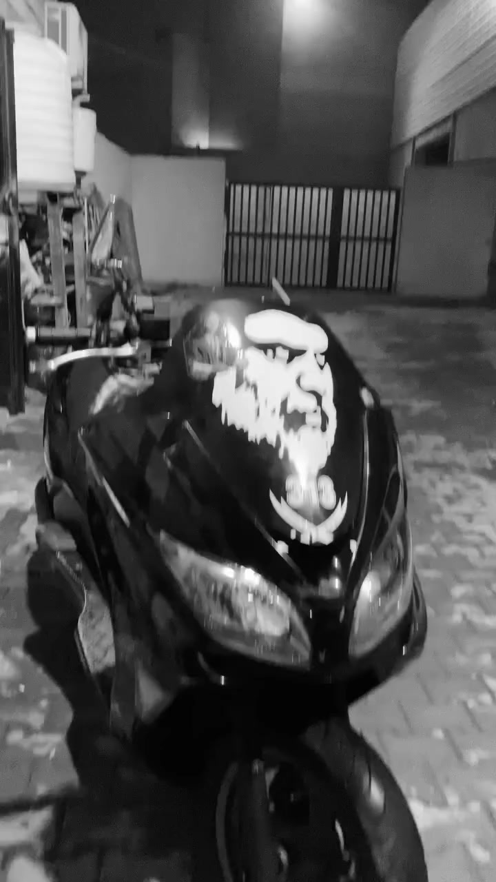 السلام عليكم
فورزه 08 نضيفه كهربائيات كله شغاله 
مكينه تجفيت عام جديد شغل نضيف
مشيها خير من الله  
كفاله سرقه
 كفرات مثل ماموضح بلصوره نضافتهن 70‎%‎ كسورات بسيطه  
يرادلها فقط سلف لان اليوم عطل وبريك خلفي 
السعر 650 مو شراي لاتعبني فدوه رحتلك 
***********  البصره
