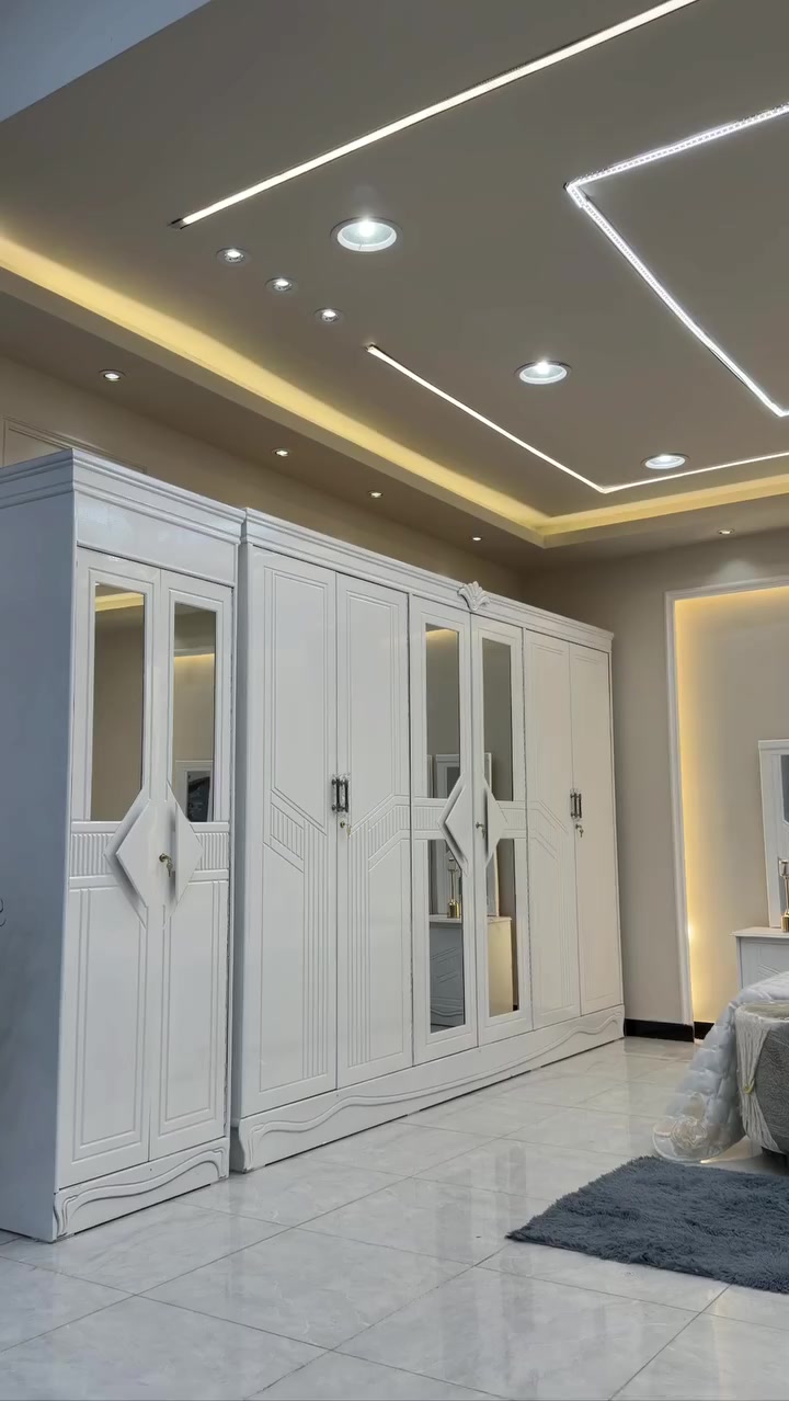 مليون الف  فقط سعر الغرفه
🔥 عروض الأثاث المميزة 🔥
💰 غرفة نوم كاملة بسعر مليون فقط
✨ سعر ثابت في كل معارض العراق ✨

✅ 8 قطع كاملة
✅ صناعة نجارة عراقية فاخرة
✅ الوجه MDF درجة أولى (سماكة 4 ملم)
✅ الداخل معاكس خشب (سماكة 3 ملم)

📐 المواصفات:

كنتور عرض: 3.20 م × ارتفاع: 2.20 م

سرير بلوك مع 6 أرجل ثابتة

قياس السرير: 200 × 160 سم

ظهر السرير براغي

➕ الإضافات:

💺 شازلون وطابوريه: 50 ألف فقط

🛏️ دوشك نوعية أولى: 100 ألف

🛏️ دوشك نوعية مميزة: 150 ألف

🚚 توصيل لأي منطقة ببغداد بكروة، وكذلك لجميع المحافظات بكروة

📍 عنوان المعرض: بغداد / الأمين الأولى / ركن شارع الأرامل

⚡️ لا تضيع الفرصة – غرف نوم عصرية وبسعر ما يتكرر! ⚡️


**إذا كنت صاحب هذا الإعلان وتريد حذفه لأي سبب، رجاءا أرسل رسالة إلى الدعم الفني**