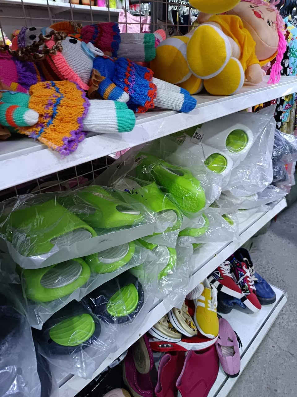 تم فتح بضاعه جديده 😍 
سلبر رجالي ولادي وبناتي 
شحاطه نسائي 
نضارات ماركه نسائي رجالي 
العنوان فلوجه حي الضباط شارع المستشفى مجاور دكتوره محاسن اسم المحل مجمع الأخوين للتبضع المنزلي متواجدين لساعه ١١ ليلا


**إذا كنت صاحب هذا الإعلان وتريد حذفه لأي سبب، رجاءا أرسل رسالة إلى الدعم الفني**