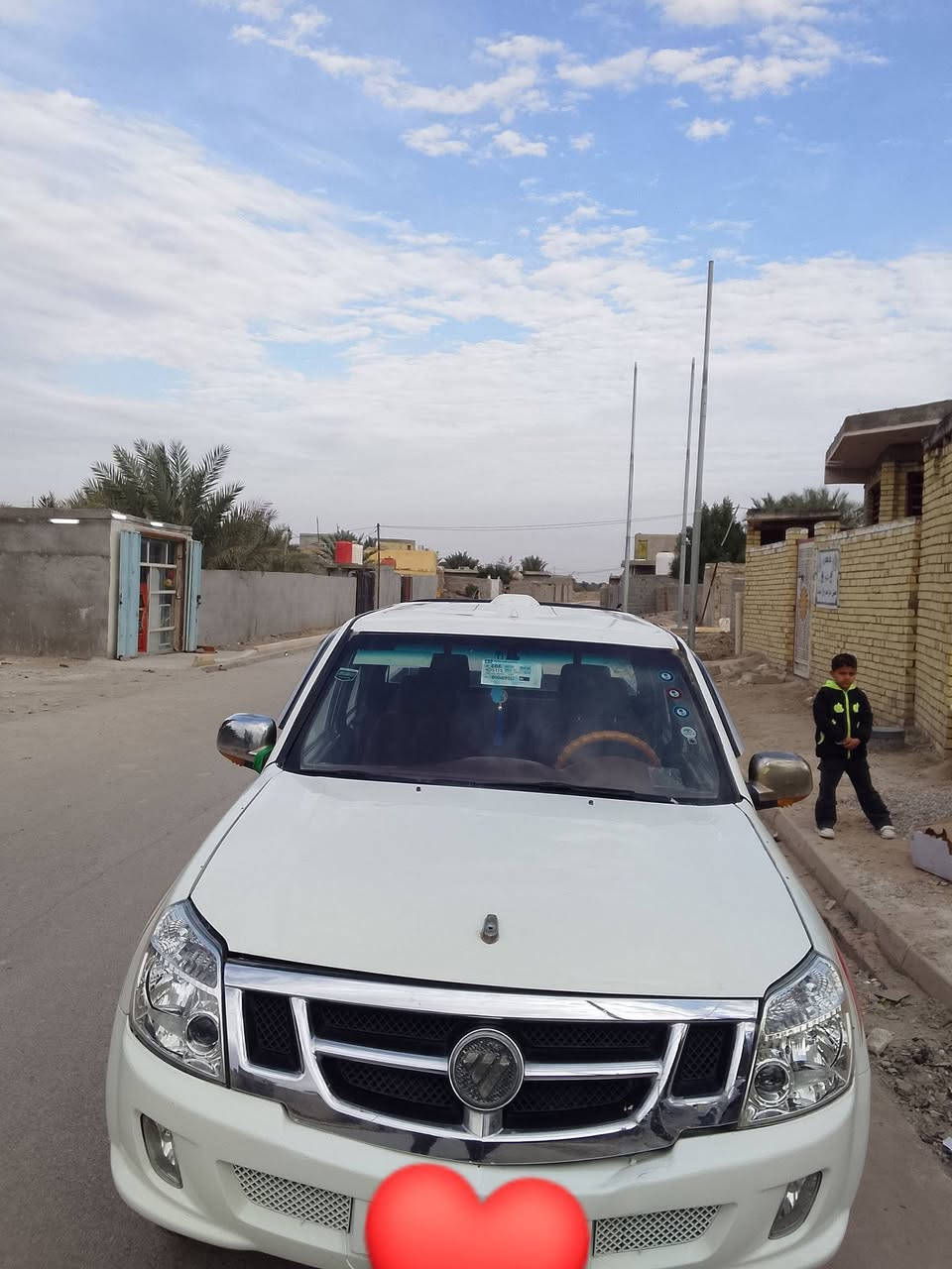 سلام عليكم سيارة فتون للبيع المواصفات كير مكينه شرط بل كارتون مكفوله من دعاميه لدعاميه دواخل كارتون السعر 50 لمكان لناصريه الهاتف ***********
