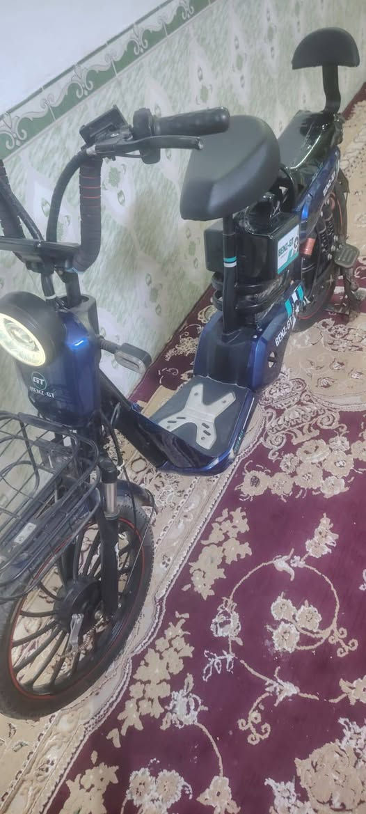 سلام عليكم دراجه شحن نضافه 95% مكفوله من كل شي تشغيل بصمه وسويج بطاريات جديدات قفل بالتاير الوره سويج للاستفسار ***********
