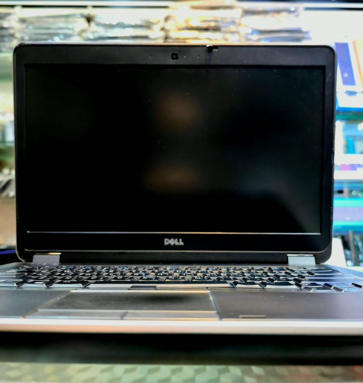 Laptop Dell Latitude E6440
CPU : i7 4th
RAM : 8G
HARD : 256ssd
SCREEN : 14"
GPU : intel
الملحقات : 
شاحنة اصلية + حقيبة و ماوس
العنوان :
 موصل - المجموعة الثقافية ـ قرب نفق الجامعة - مجمع الغانم
للتواصل : 
***********
***********
