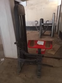 للبيع شلع ومفرد مستعجل للاتصال 07744165636