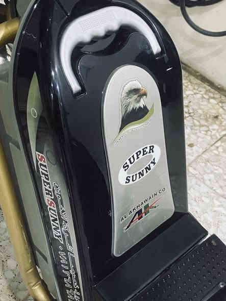 موطور شحن الاخوين النسر الذهبي للبيع 
نظيف وشغال وبطارياته على الفحص 
السعر 425 وبي مجال بسيط 
للتواصل على الصفحة او الاتصال بالرقم ***********
