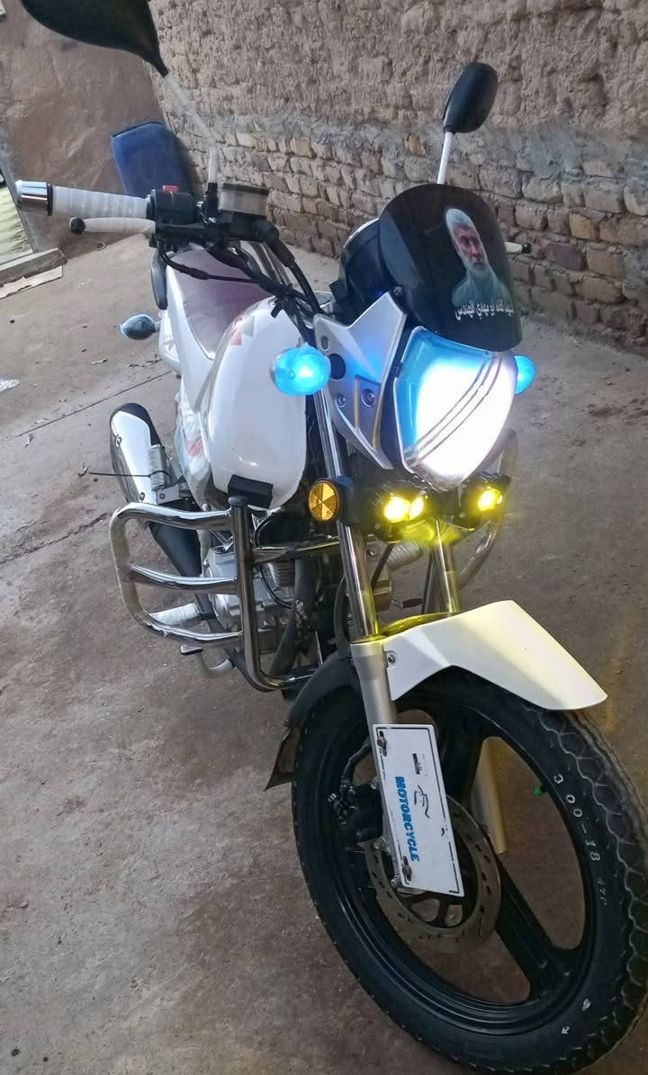 سلام عليكم للبيع سنكي موديل 23 وضع الوكاله صار سنه ونص متروك أوراقه كامله موجود يمي الشراي يتصل ***********
