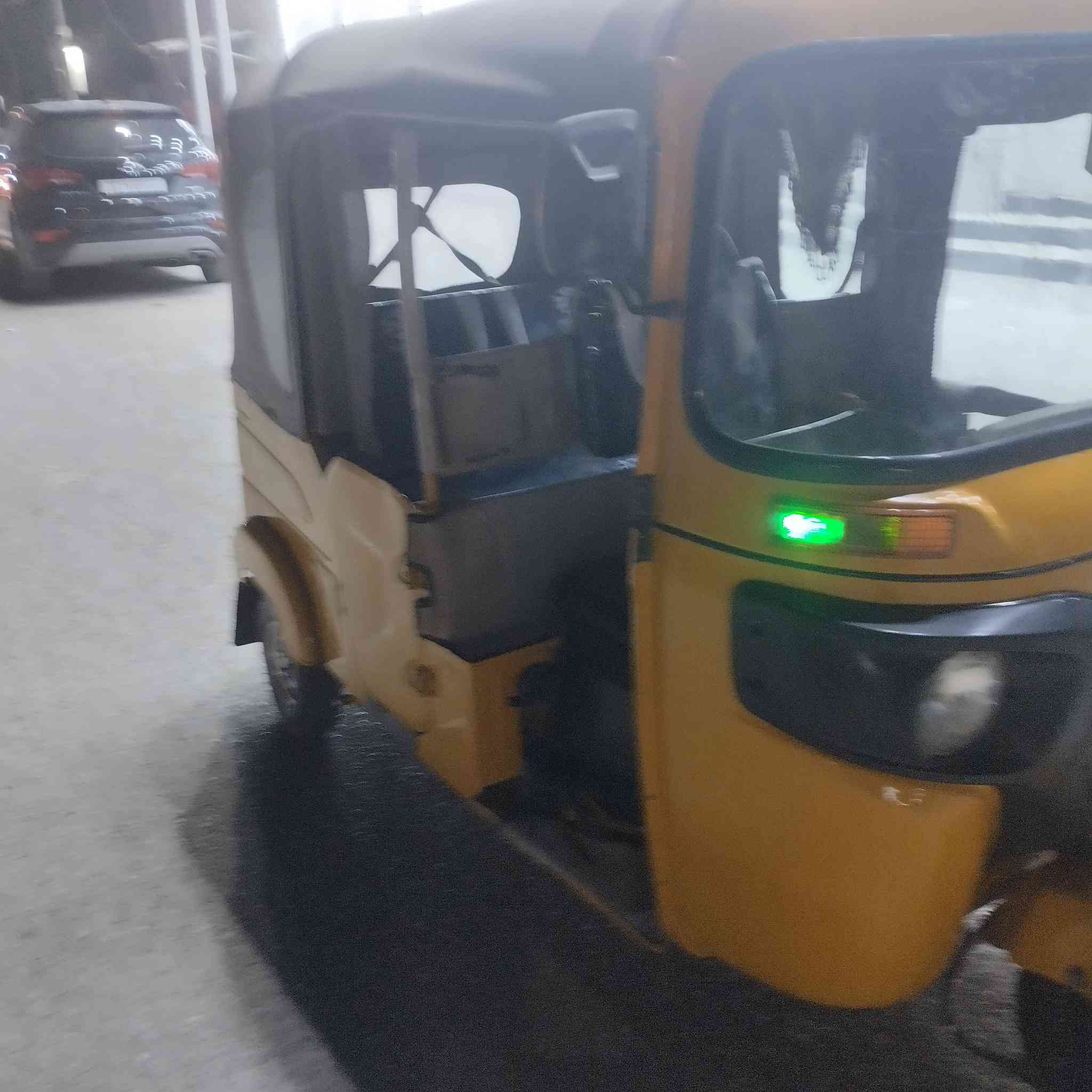 تكتك 22مرقم ومكفوله عامه  سعره 9 ملاين و 200 الف  تصال ***********
