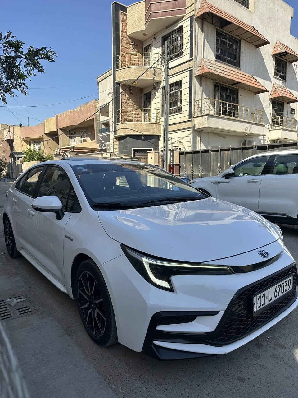 كورلا هايبرد ٢٠٢٣ S
ماشية 42الف
مكفولة كفالة عامة من صبغ وتبديل وبارد 
فول مواصفات معروف 
كشن جلد وكهرباء
شاشة كاربلي
كامرة خلفية
رادار تحديد مسار
توقف ذاتي 
هاندبريك دگمة
اوتو هولد
المكان بغداد 
السعر 145 وبيها مجال بسيط
***********
