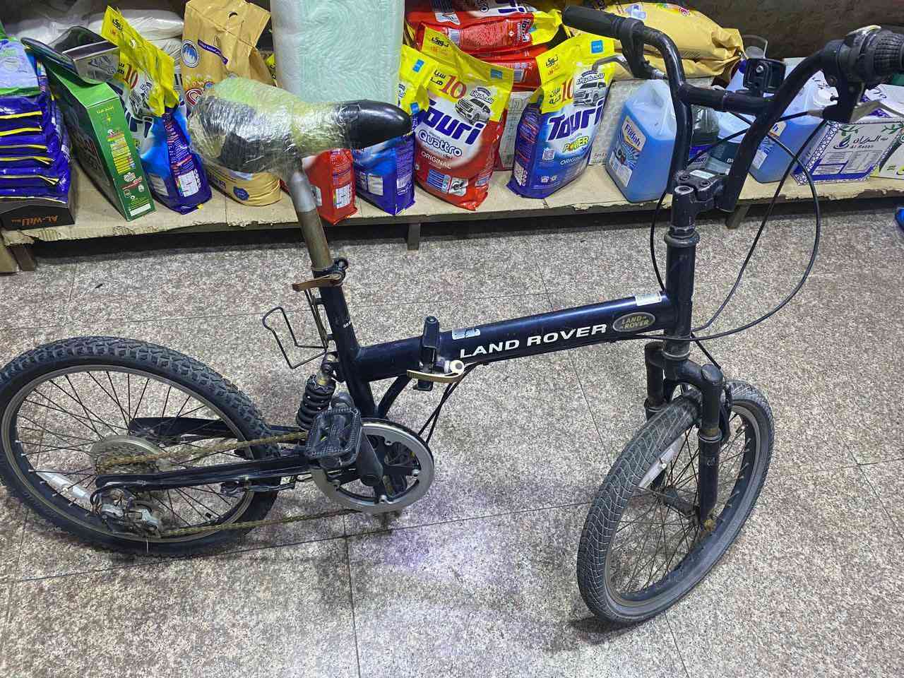 الأسم: LAND ROVER
الصنع: ياباني
        ~|~
لون (نيلي)
 عقرب ٦ سرع
تايرات أصليات
نضيف كلش 
مكاني: بغداد (الكاظمية أو الدولعي)
تواصل واتساب:***********
ملاحظة: لا يوجد توصيل/تم تبديل السرج الى ياباني 
السعر: بالخاص
