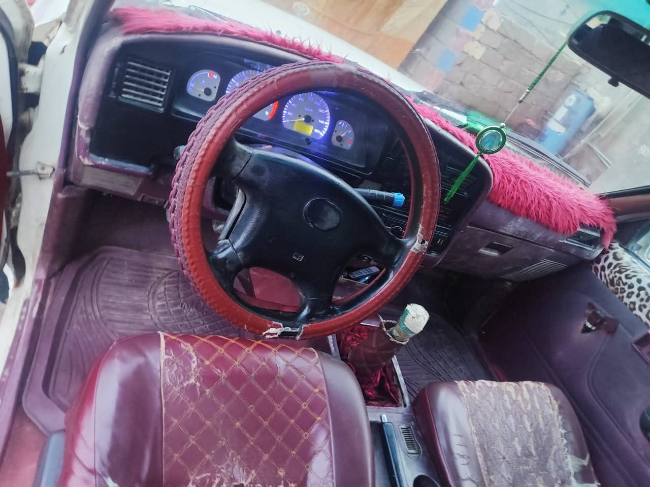 السلام عليكم دير 2006 سياره ب سمي مداور ثاني يوم  سنويه 2027 مكفول كير محرك مكينه رقم ميسان مشروع وطني السعر 40 وبيها مجال الاستفسار الاتصال ع الرقم***********
