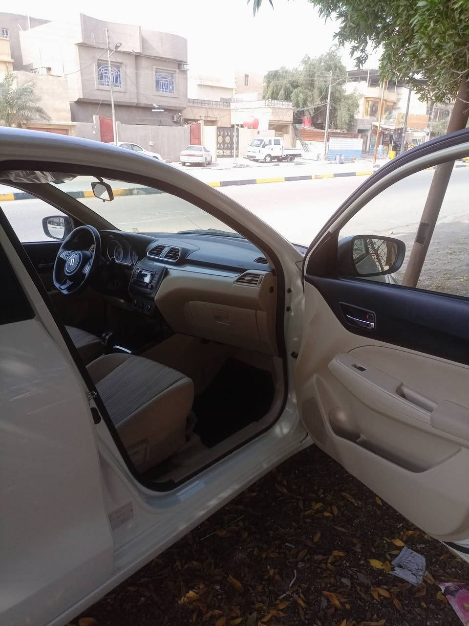 سازوكي مديل 24 اقصاد راعيه بلبصرة سياره مكفوله عده جاملق امامي بي ربع صبق ولباقي مكفول سياره حيل جديده احله من الصوره عنواني البصرة لامن الداخلي ***********السعر 97
