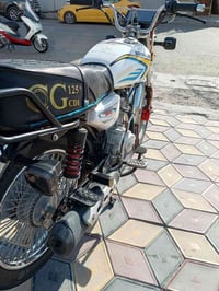 يراني 2025 السعر 550قفل07774892067