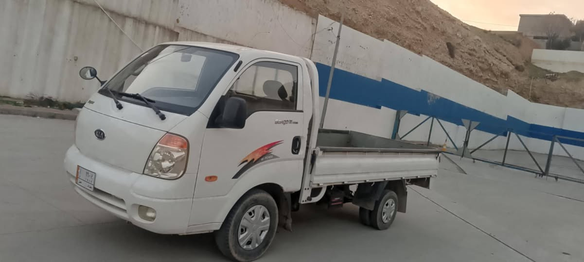 سەرەتا بەناوی خوای گەورە کیای بار بۆفرۆشتن هەندربرێکی بەستراوە تبریدی ئیش دەکات زۆرپاکەو جوانە سعری 53 مجال (***********)(*********** )ئەودووژەمارەخاوەنی سەیارەکەیە شربازهير, السليمانية
