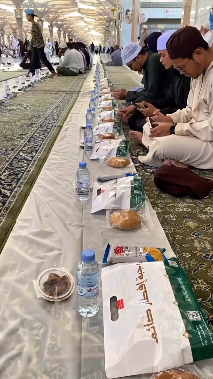 مستمرين باستلام جوازات عمرة النصف الثاني من رمضان المبارك فندق افاق المشاعر منطقة الروضه خمسة نجوم المقاعد الأخيرة تفويج للحج والعمرة المتعهد محمد محمود عبد الشعباني 
الانبار الخالديه الشارع العام السوق العصري قرب جامع الخالديه الكبير مجاور مصرف الرافدين فرع الخالديه 
***********
***********
