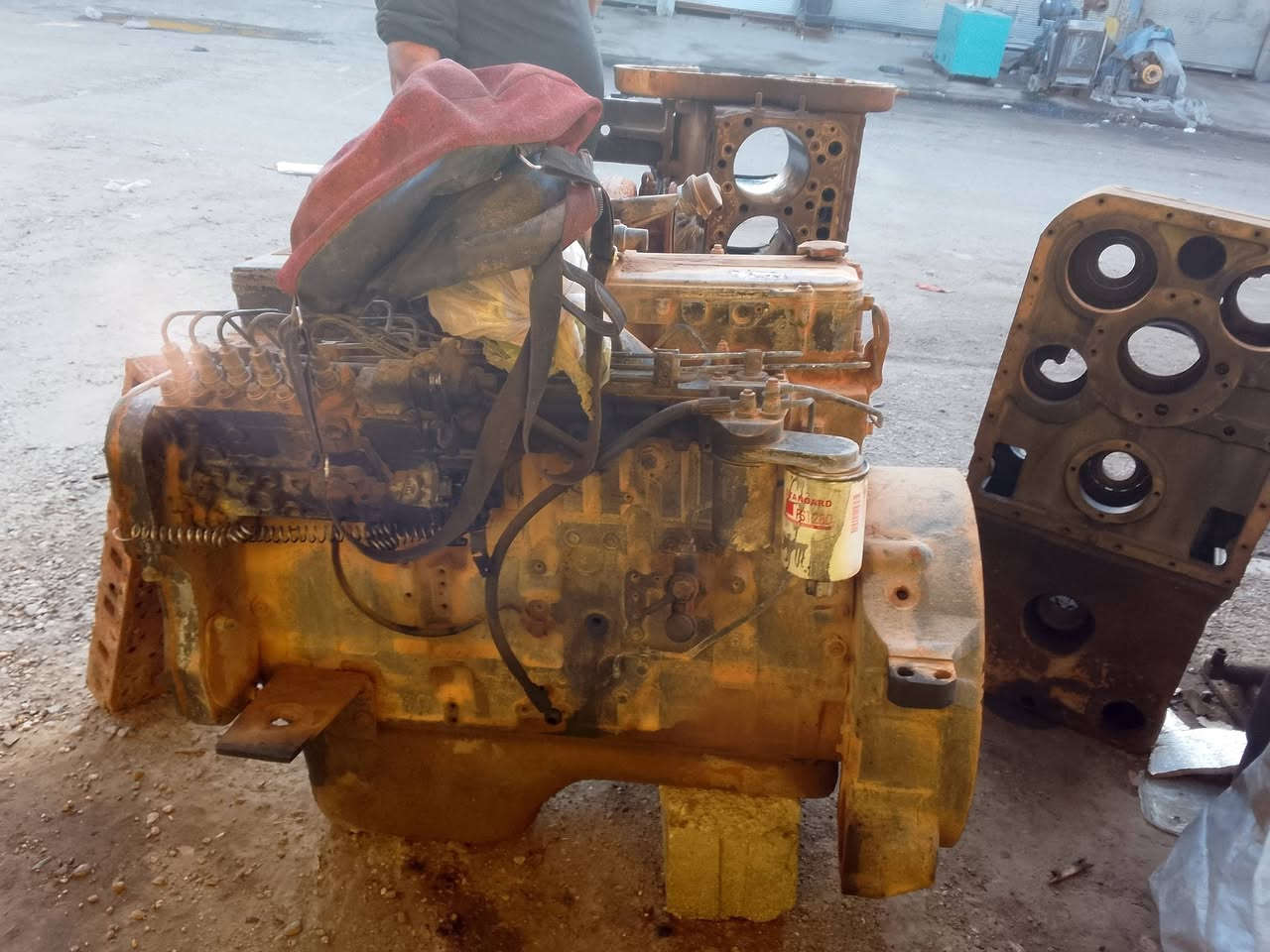 صباح الخيرات عندي محركات فالفوات 22 ستاندر للبيع ***********
